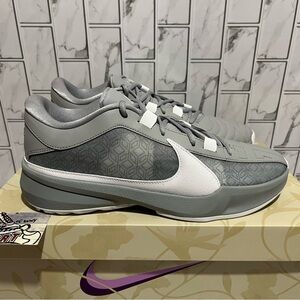 New Nike Zoom Freak 5 TB Promo Basketball Shoes Giannis NBA Jordan Kobe Grey